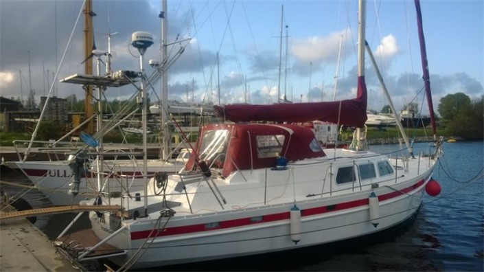 Die Yacht bei der Segelschule & Motorbootschule Bielersee - Dürrenmatt16